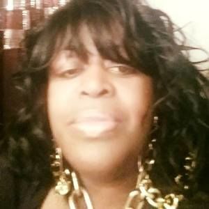 Meet your Posher, Elaine